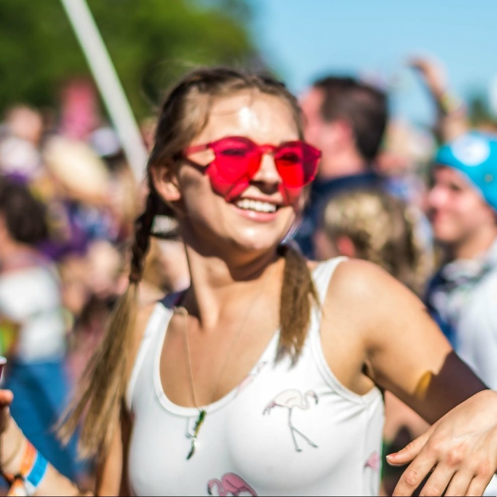 Meet your Posher, Claudia